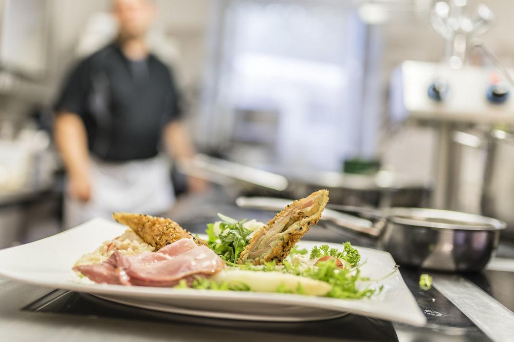Lener Wirtshaus & Hotel Campo di Trens Eksteriør billede