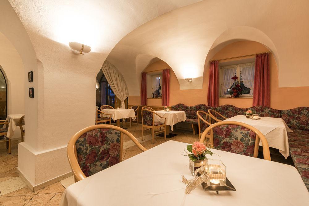 Lener Wirtshaus & Hotel Campo di Trens Eksteriør billede