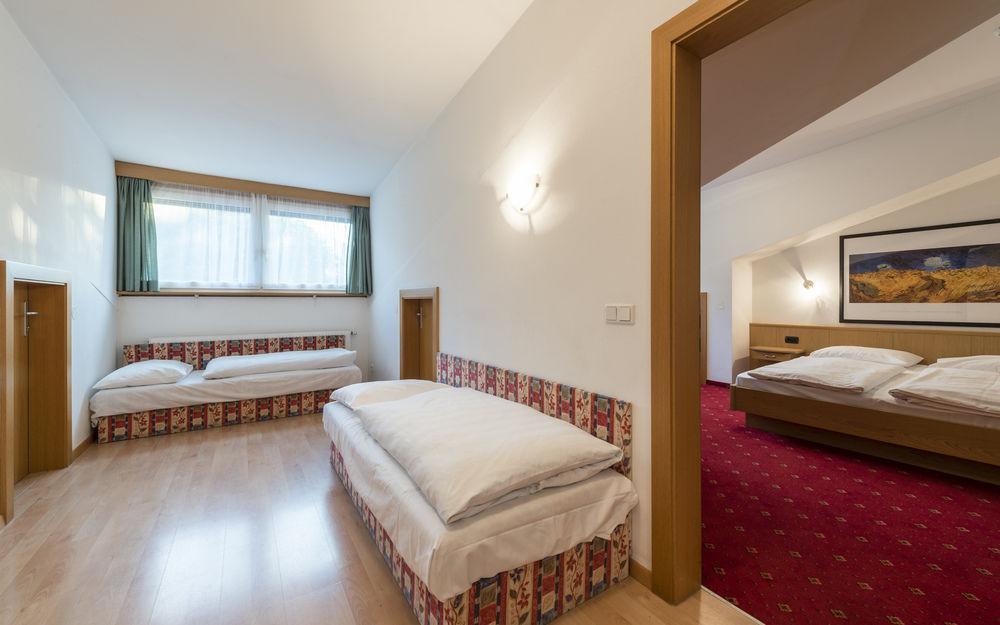 Lener Wirtshaus & Hotel Campo di Trens Eksteriør billede