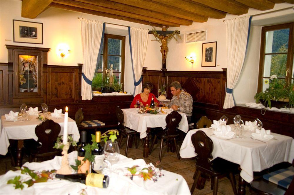 Lener Wirtshaus & Hotel Campo di Trens Eksteriør billede