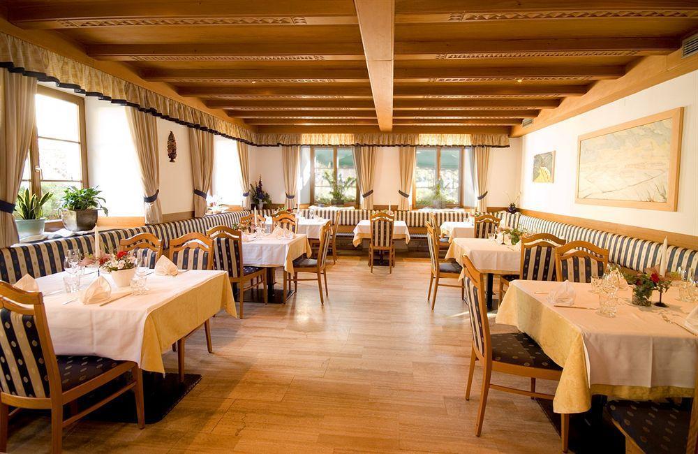 Lener Wirtshaus & Hotel Campo di Trens Eksteriør billede